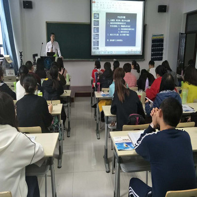 內(nèi)蒙古成公教育咨詢 點(diǎn)亮職業(yè)理想，助力公職夢想